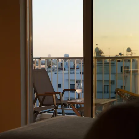 Newly Renovated Seaview In איה נאפה